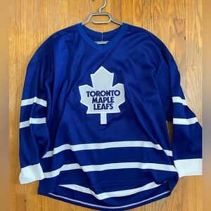 Vintage CCM Men’s Toronto Maple Leafs Jersey - tag indicates size Large